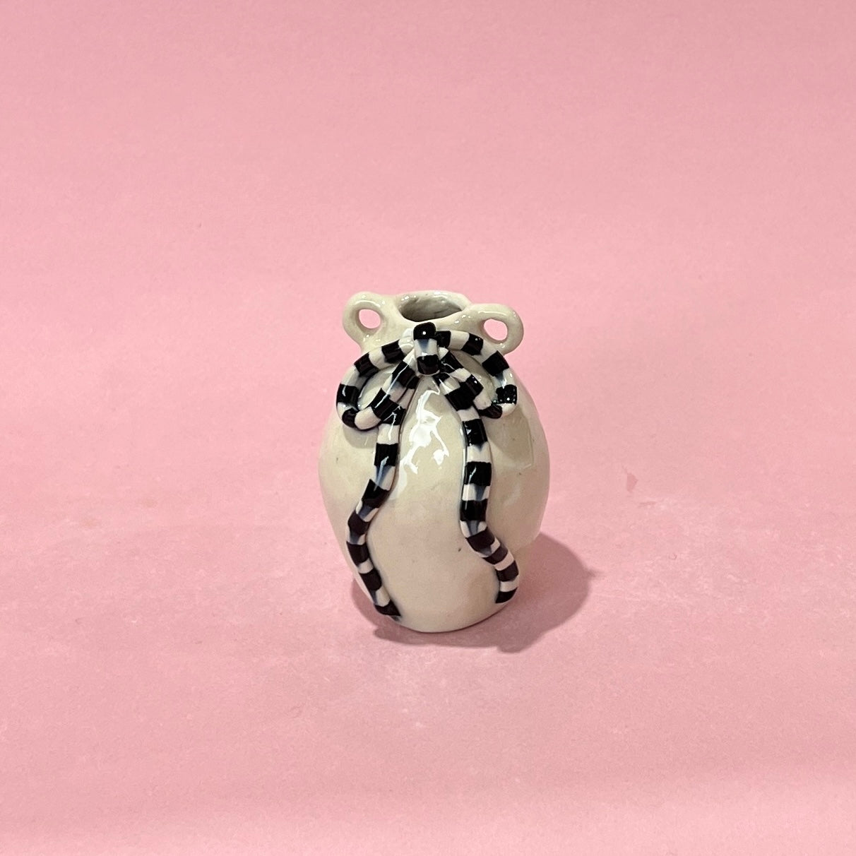 Checker Bow Vase