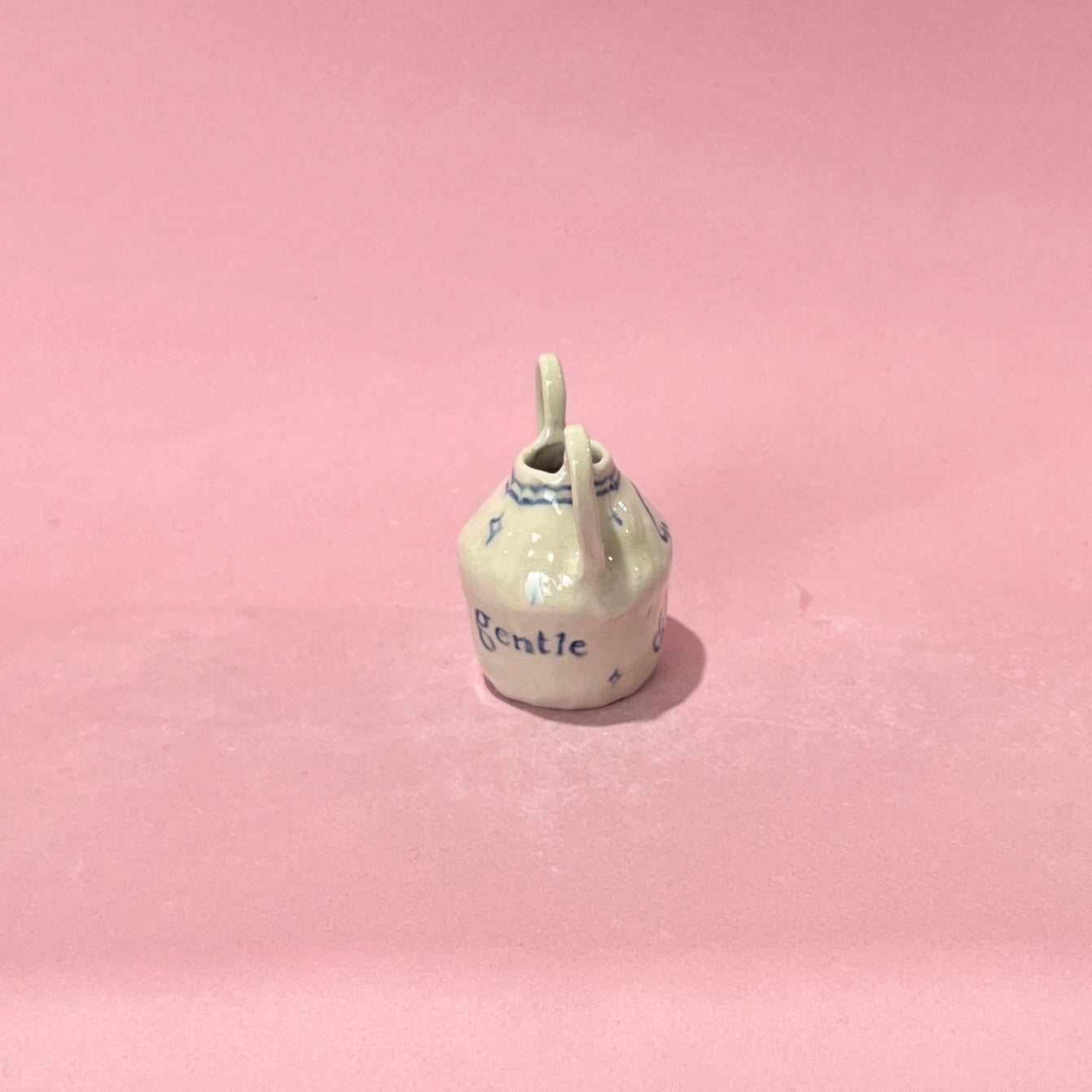 'Gentle' Bud Vase