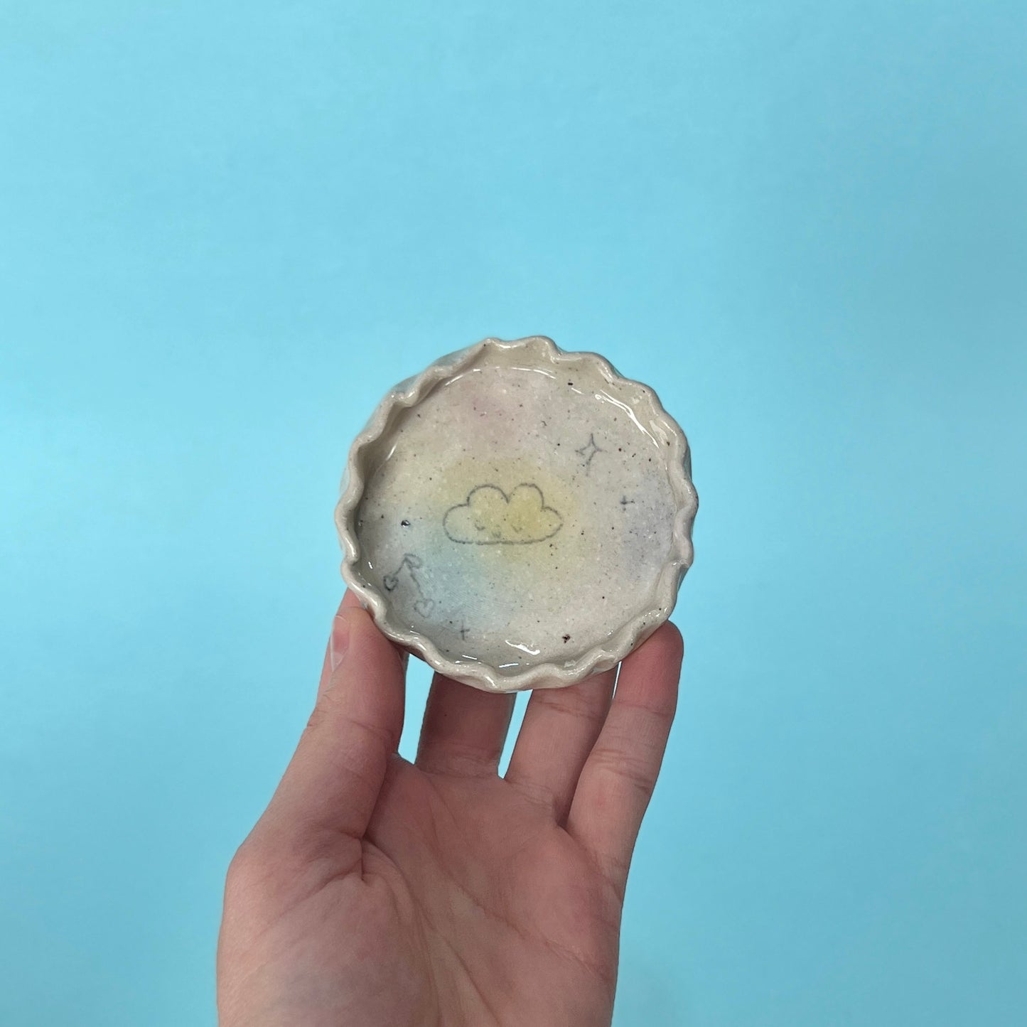 Cloud Bubblegum Frilly Trinket Dish