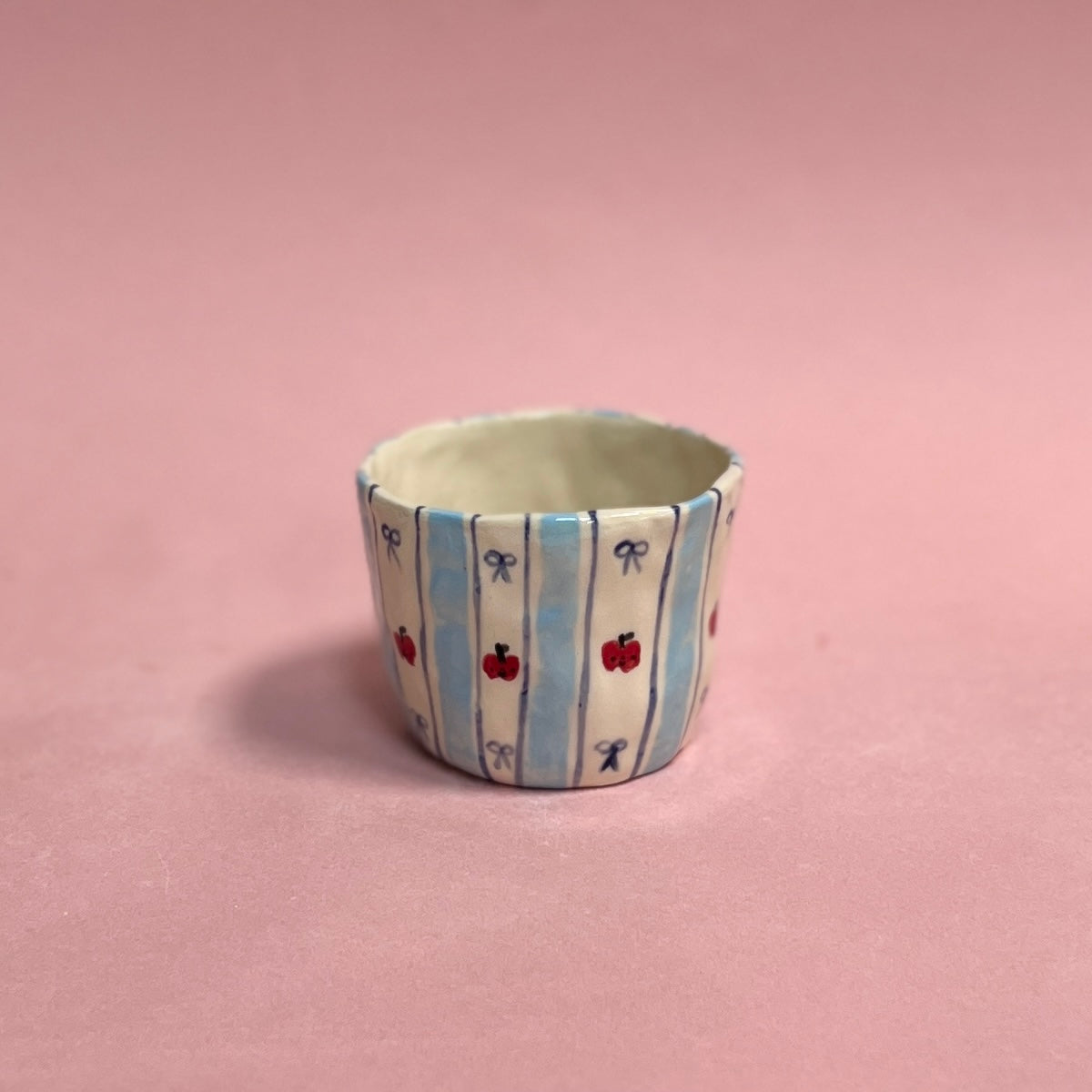 Apple Wallpaper Pinch Mug