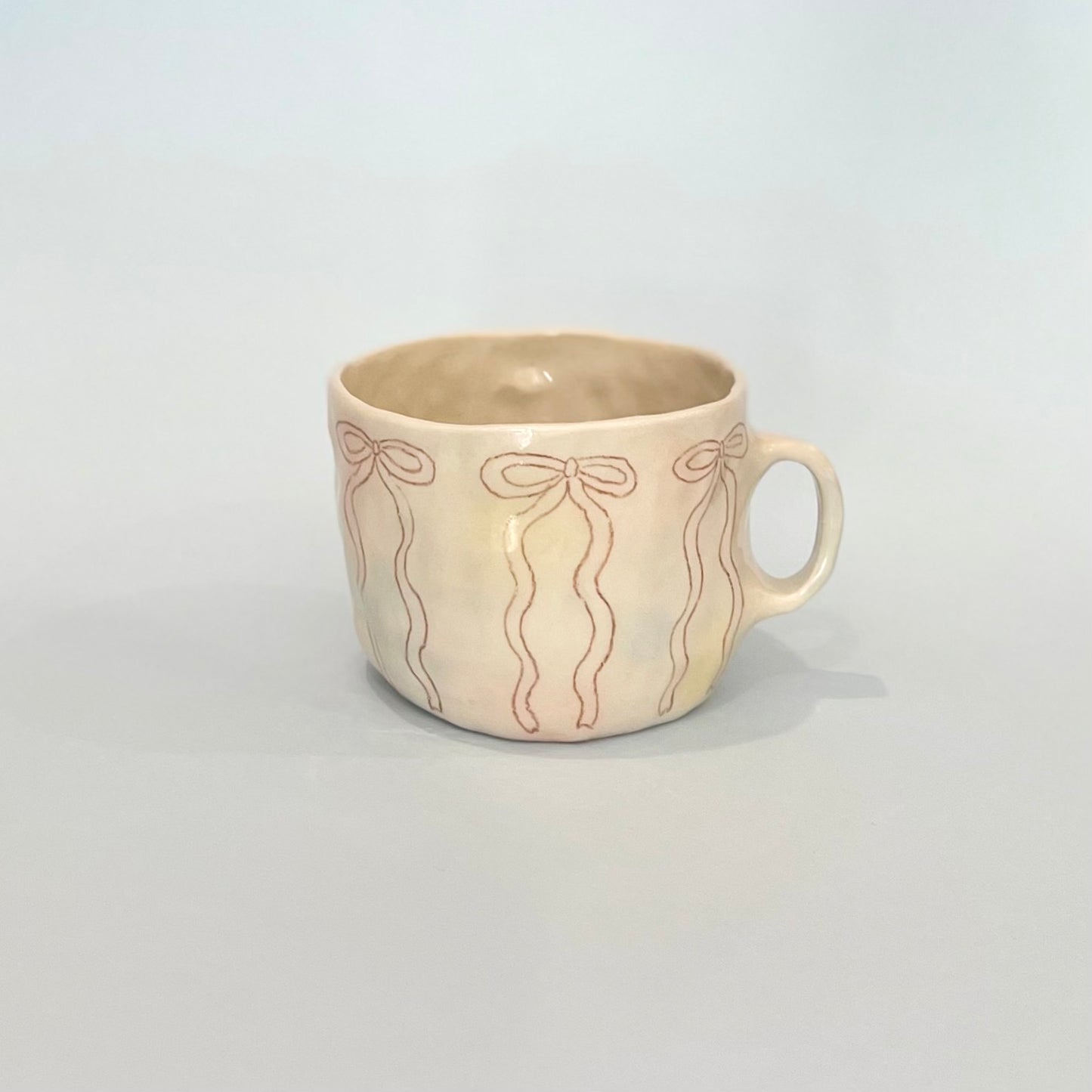 Bubblegum Scribble Bow Mug