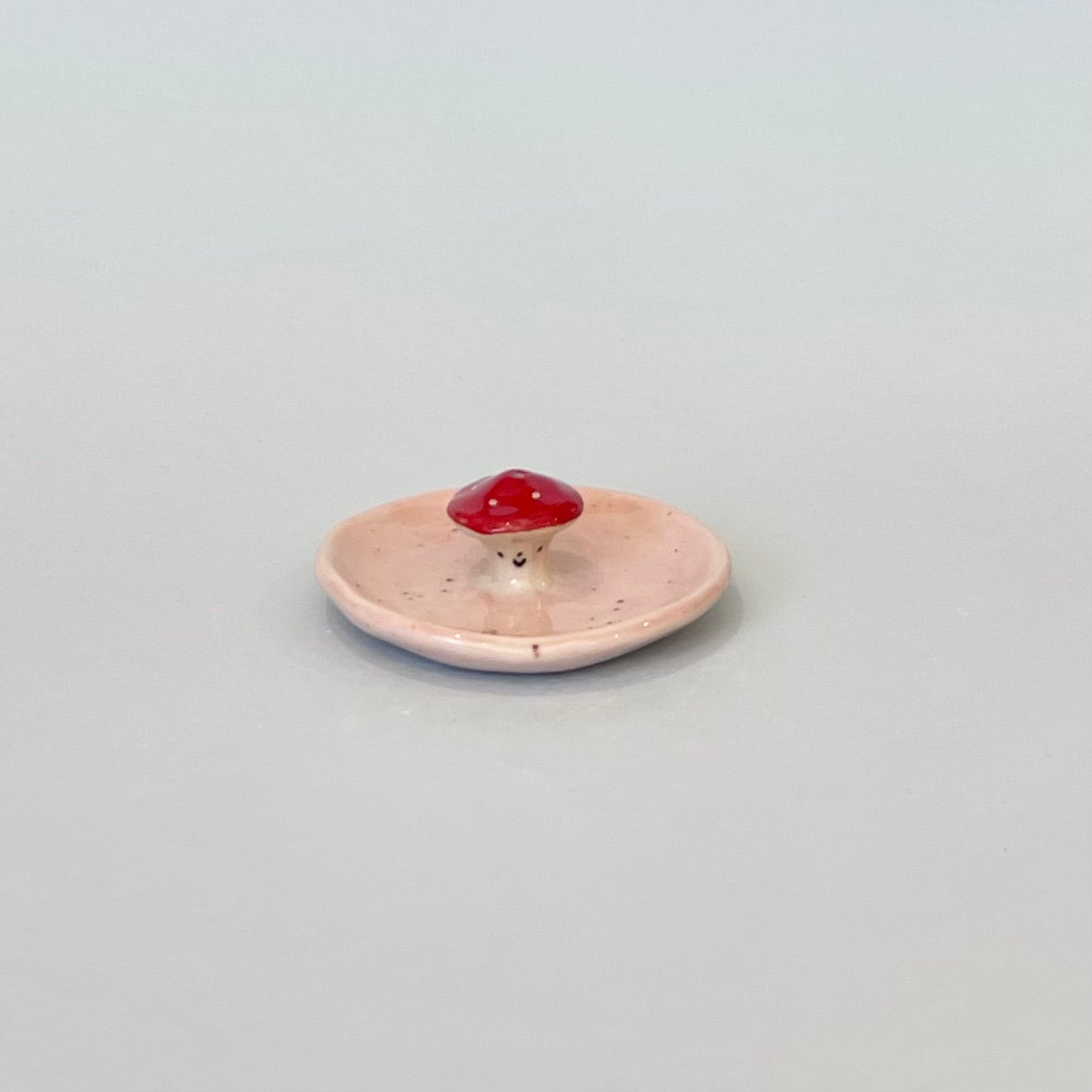 Mushroom Round Incense Holder Pink Speckle