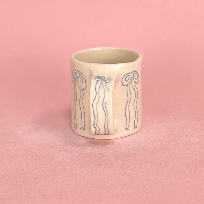 Scribble Bow Short Mug