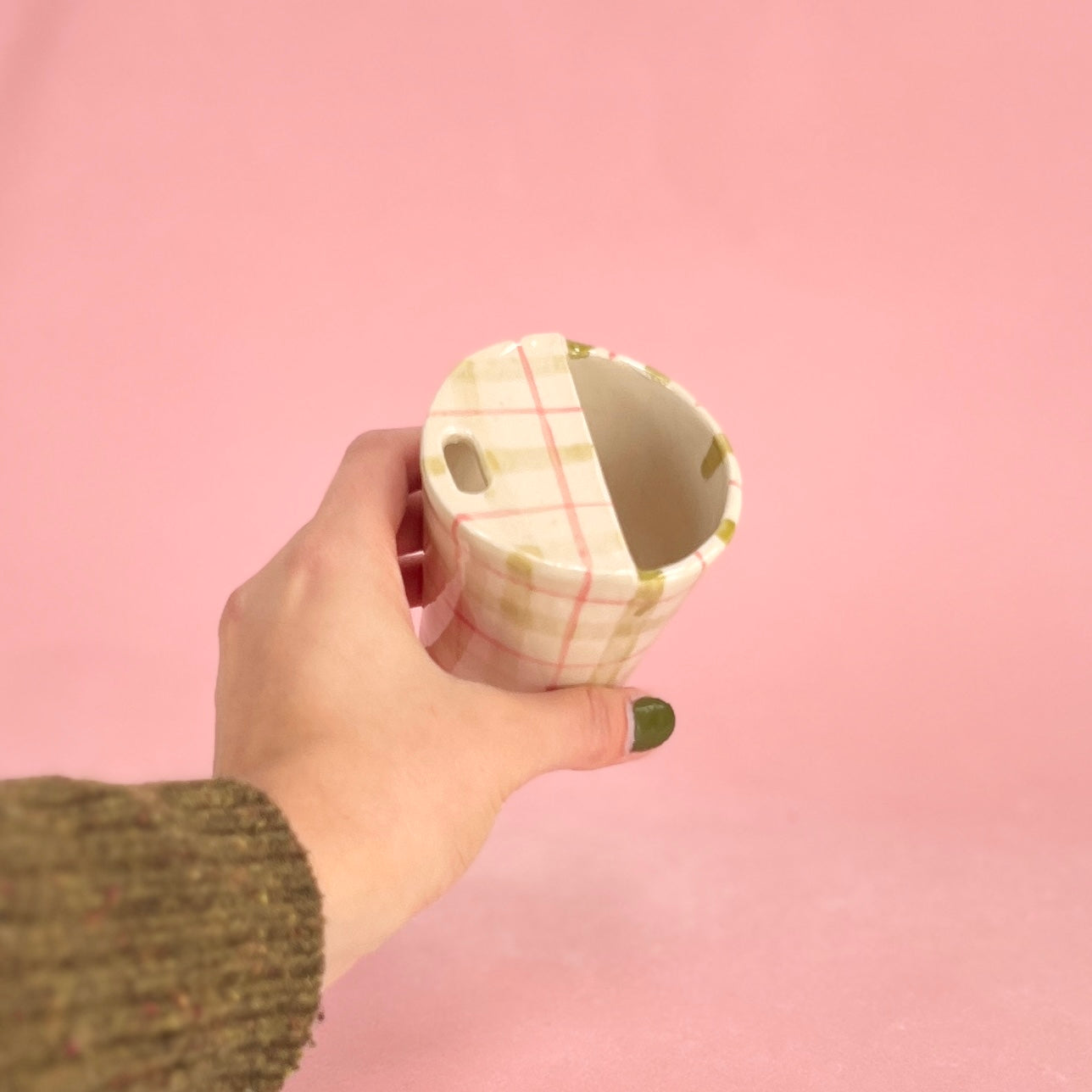 Green and Pink Gingham Travel Mug