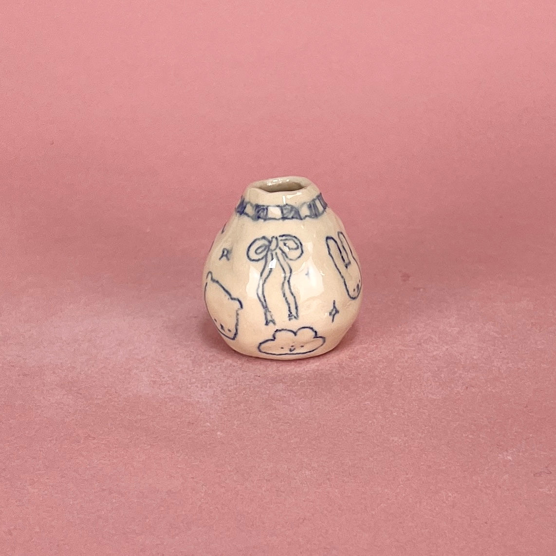 Mini Scribble Vase
