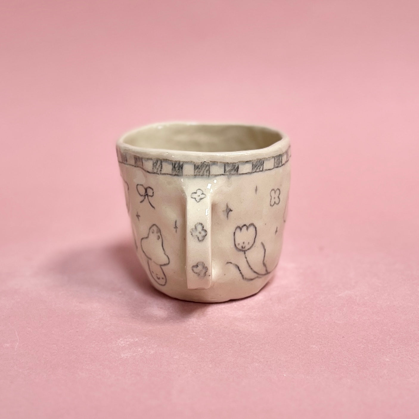 Black Scribble Checkerboard Pinch Mug