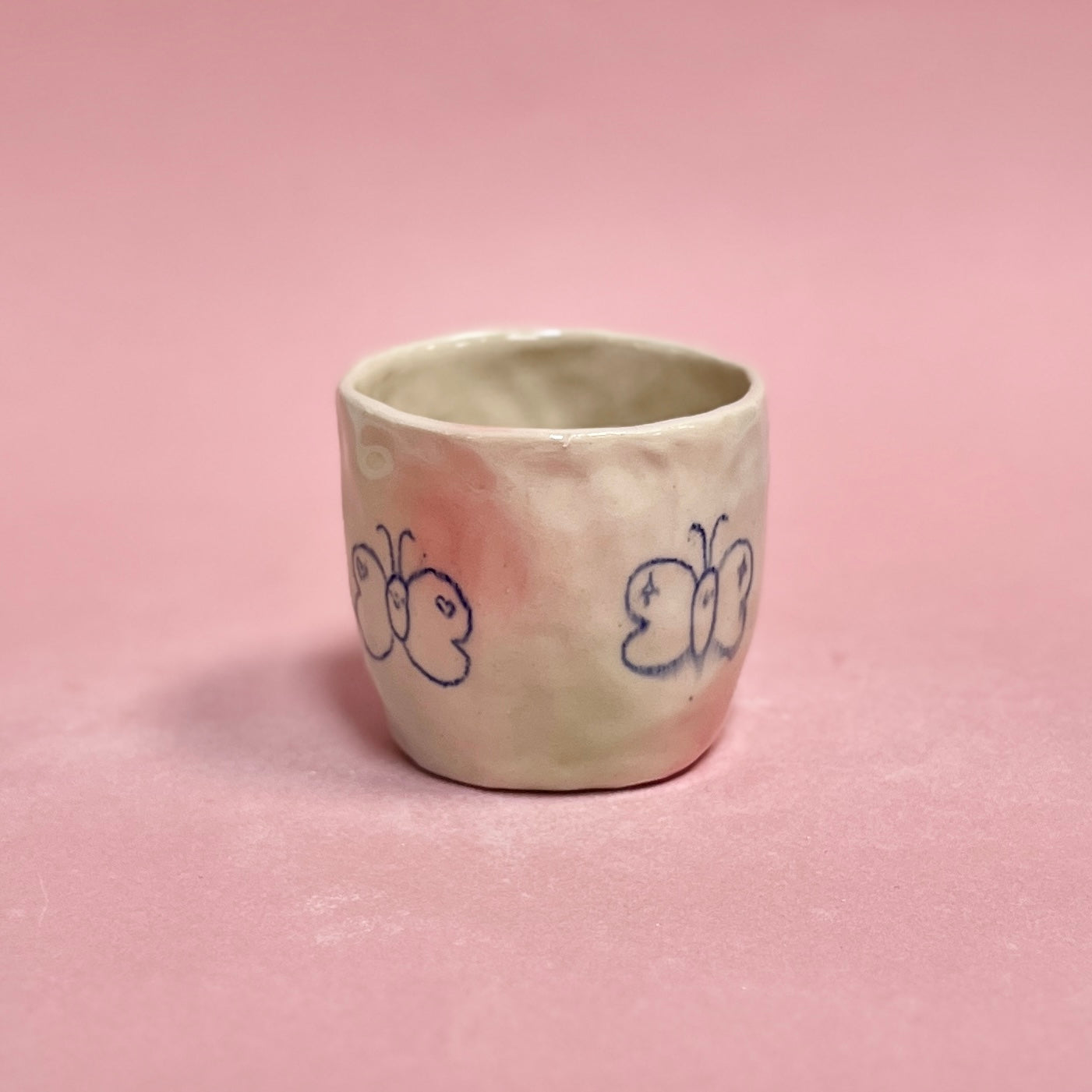 Bubblegum Butterfly Pinch Mug