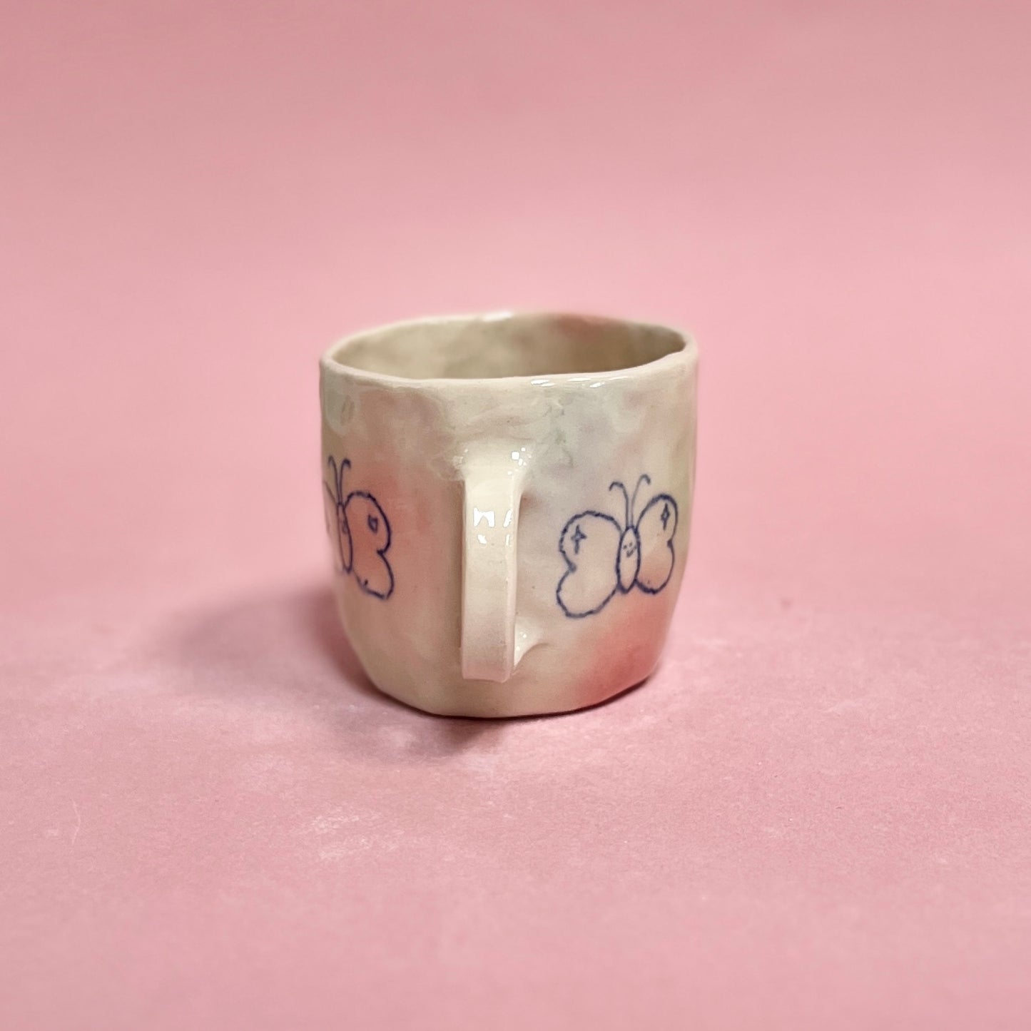 Bubblegum Butterfly Pinch Mug