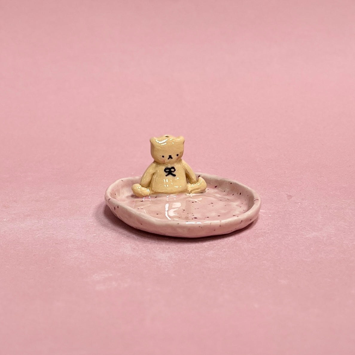 Teddy Round Incense Holder