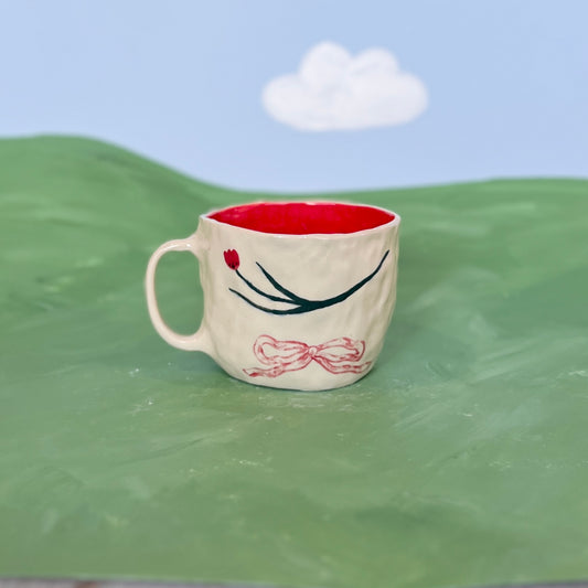Tulip and Ribbon Pinch Mug