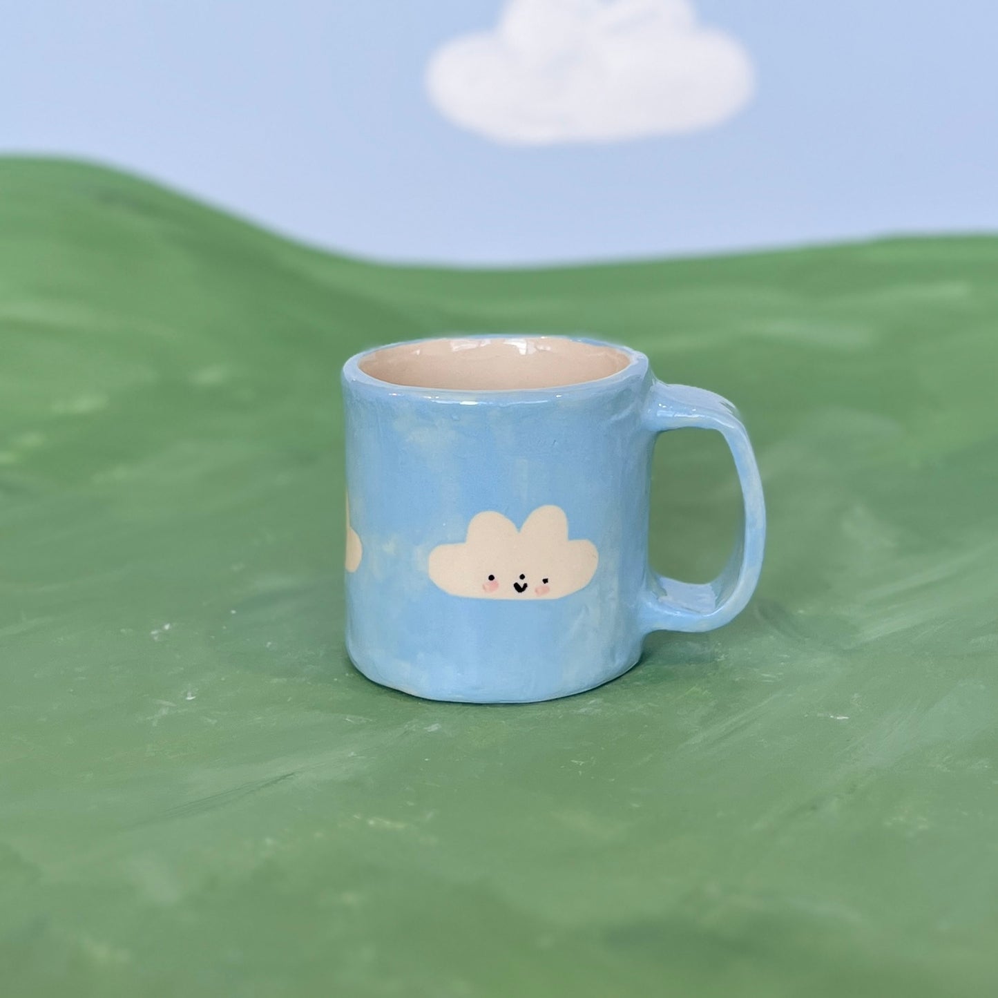 Baby Blue Cloud Short Mug