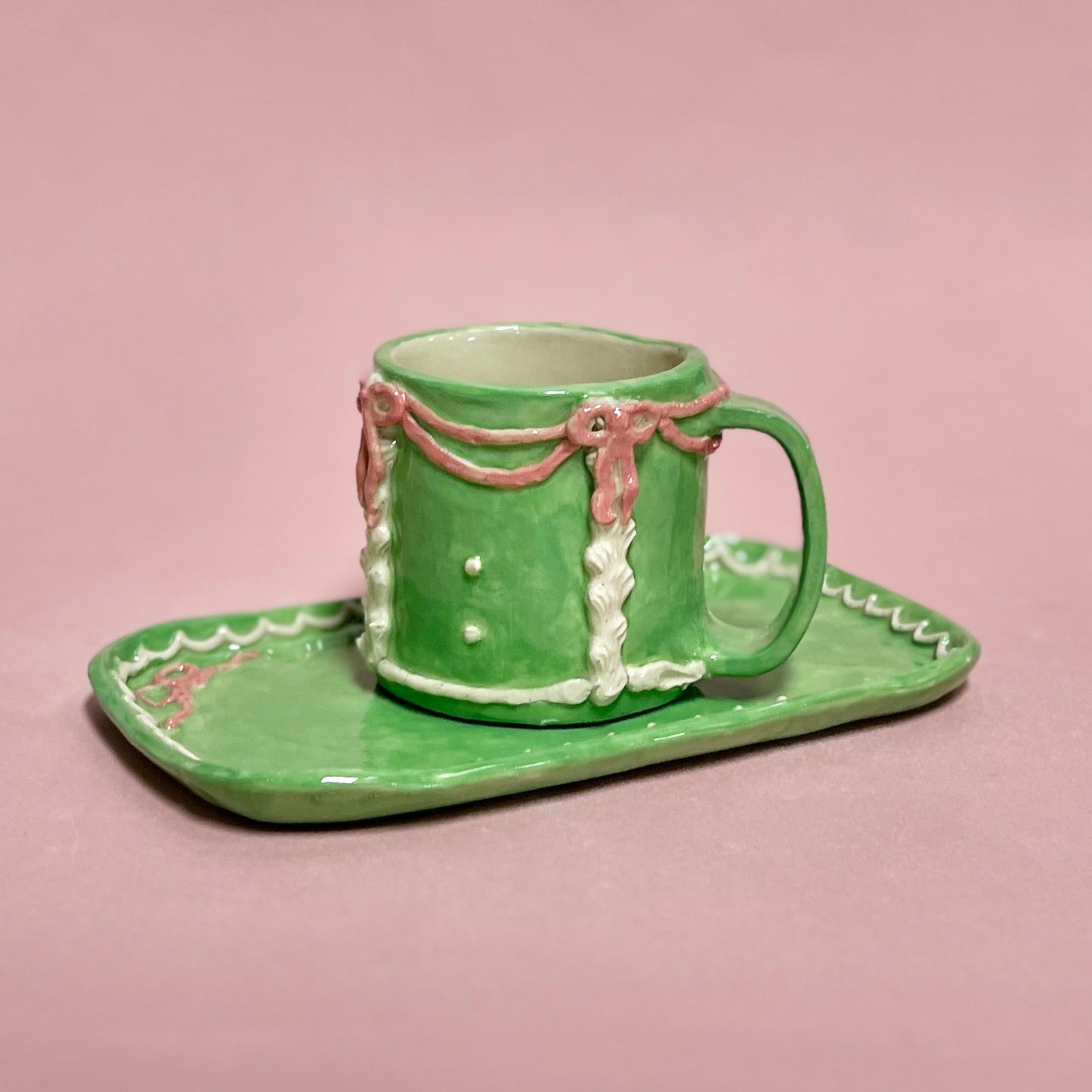 Green Ribbon Icing Mug