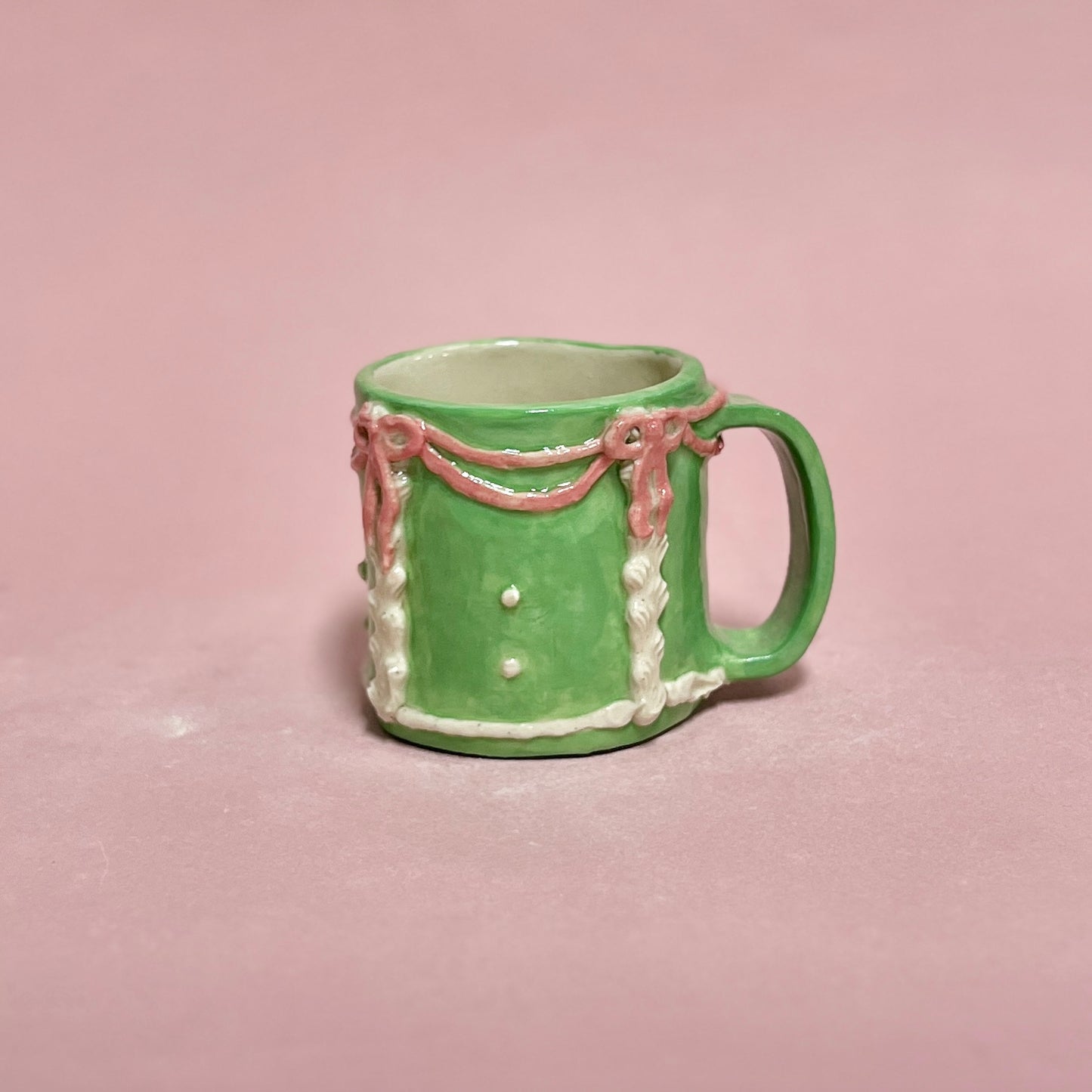 Green Ribbon Icing Mug