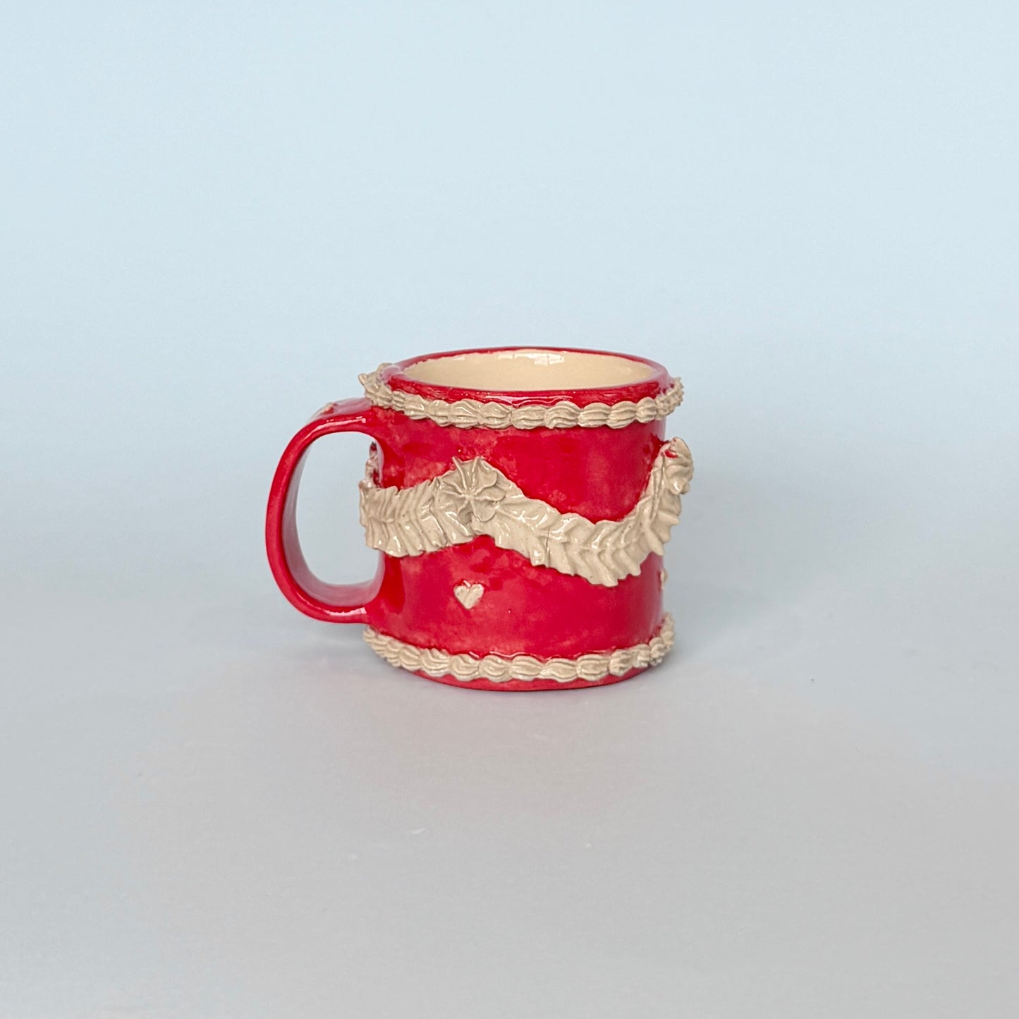 Red Frilly Icing Mug