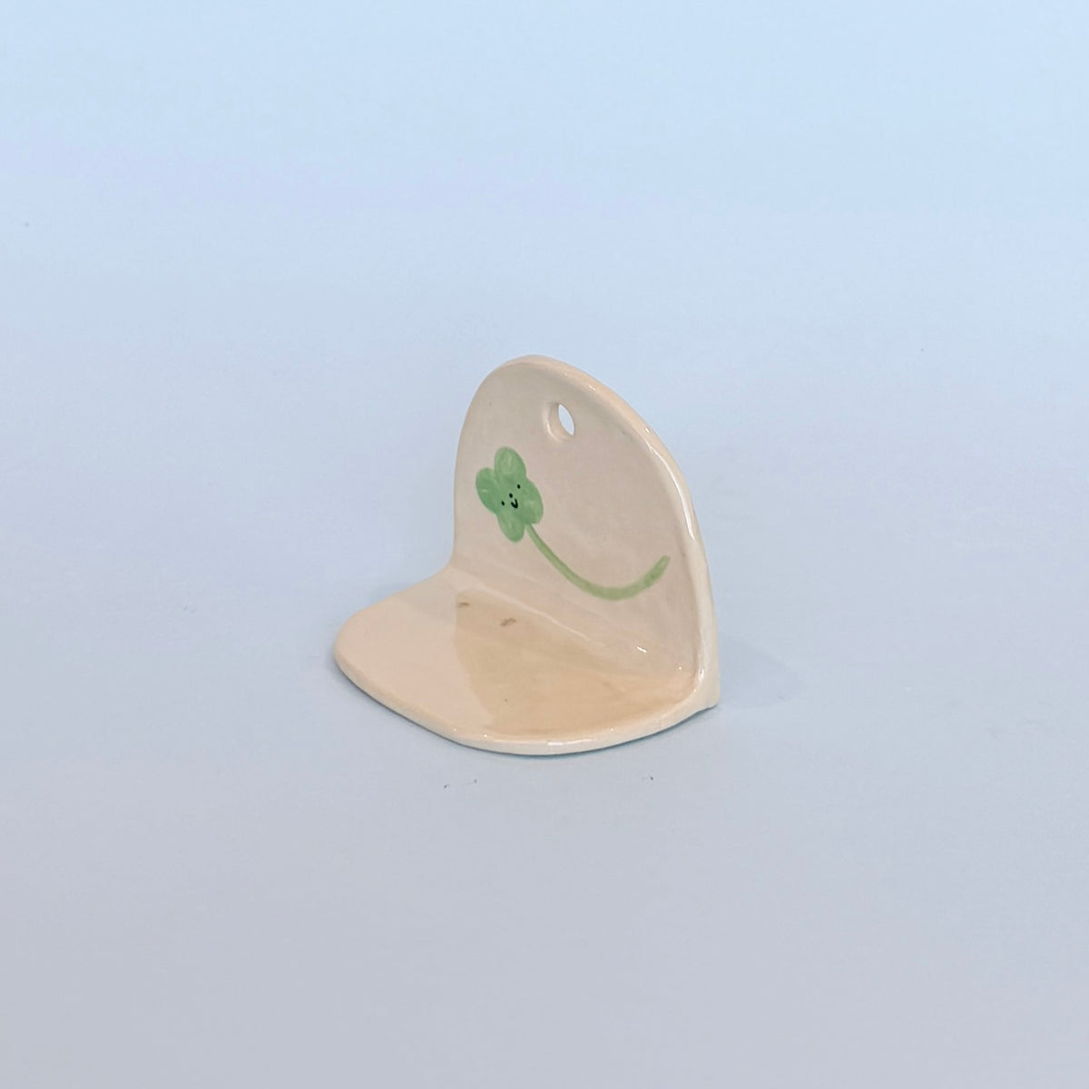 Tiny Clover Wall Shelf