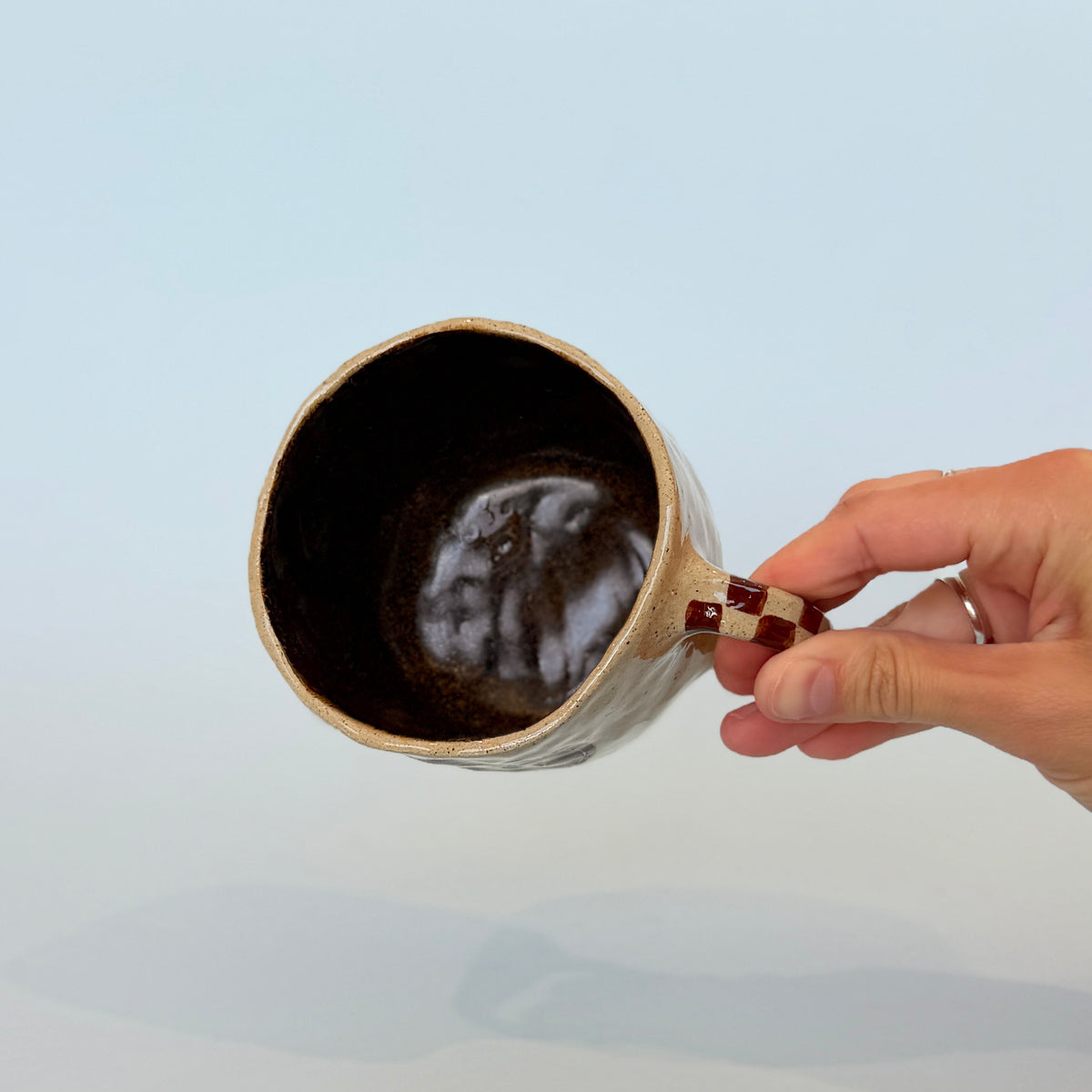 Check Handle Snail Mug 2