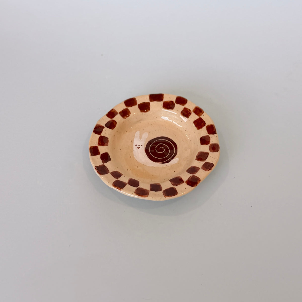 Checkerboard Snail Dish