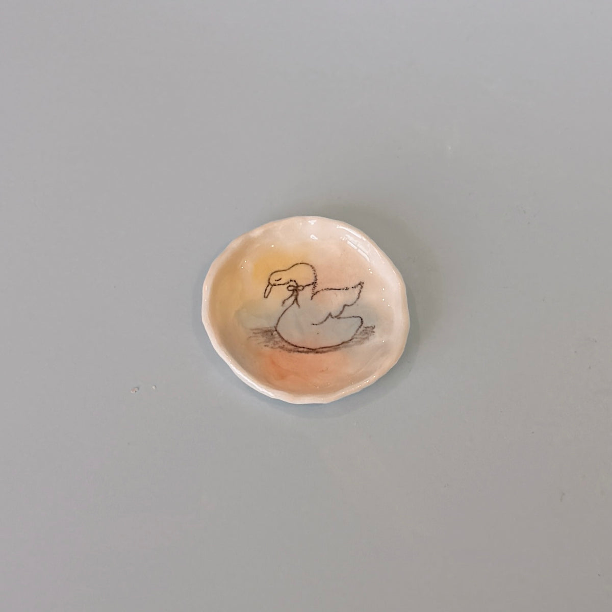 Bubblegum Swan Trinket Dish