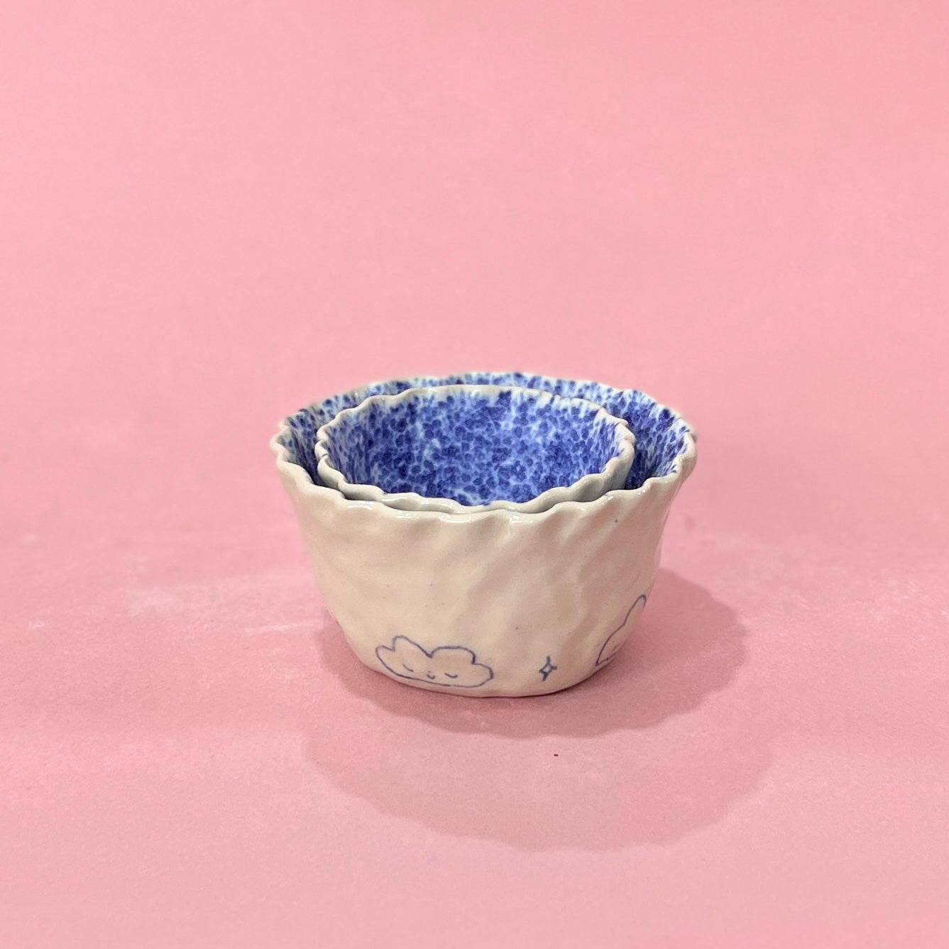 Cloud Frilly Bowls