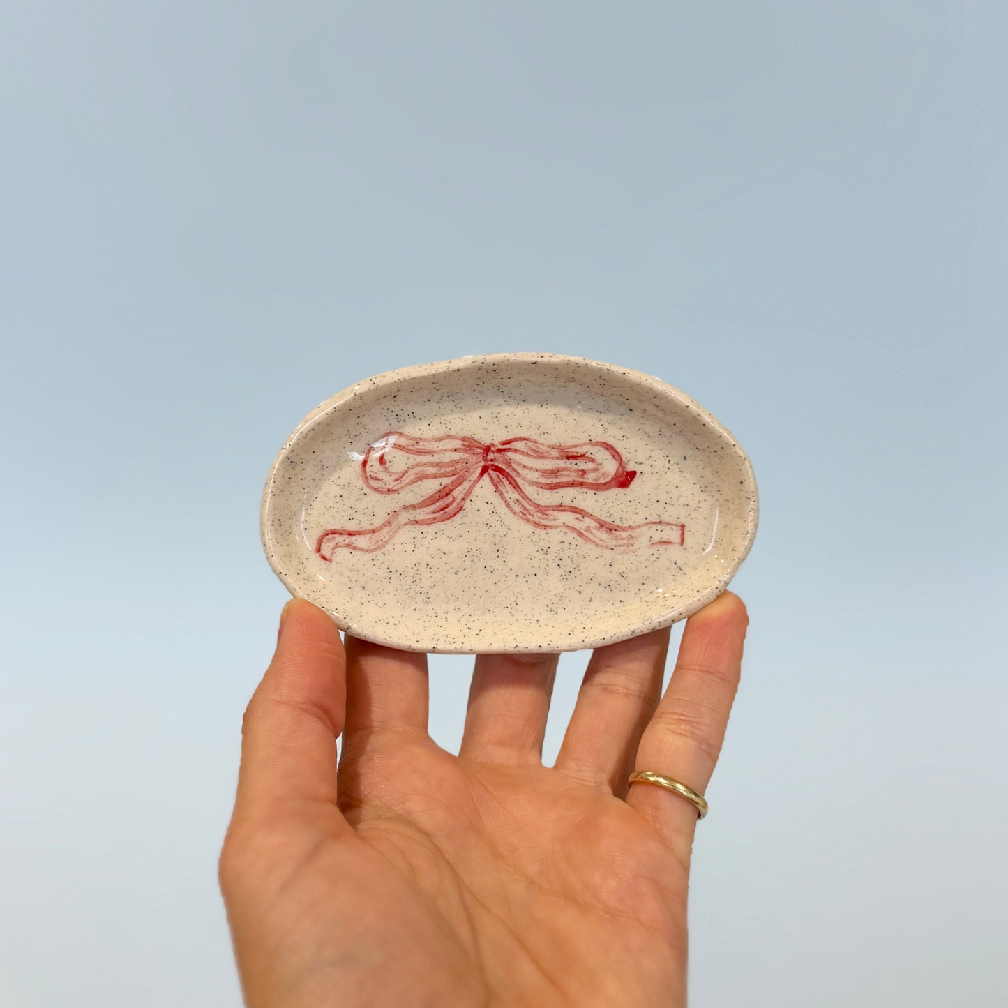 Ribbon Trinket Dish [Seconds]