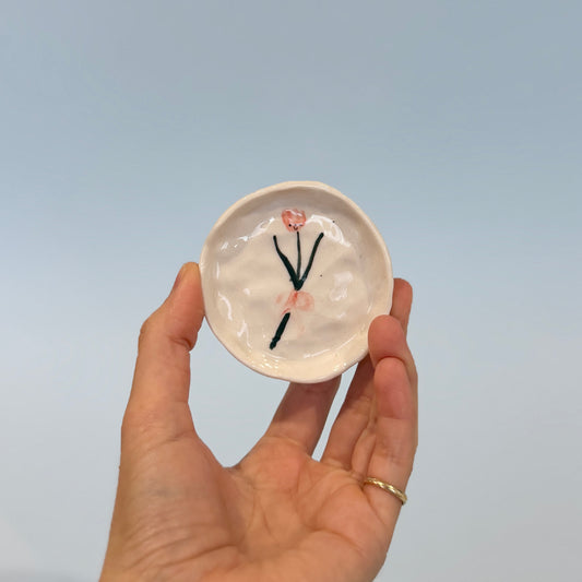 Tulip Bow Trinket Dish [Sample]