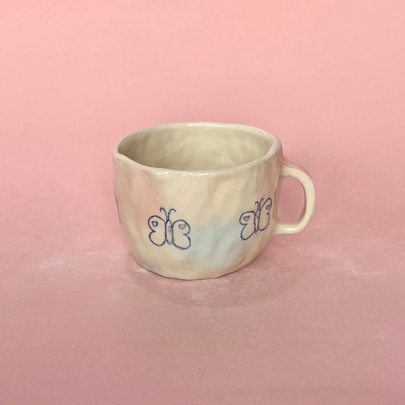 Bubblegum Butterfly Pinch Mug