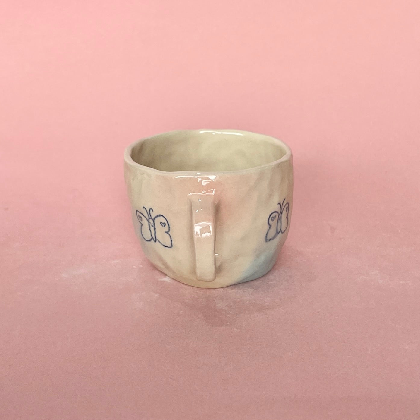 Bubblegum Butterfly Pinch Mug