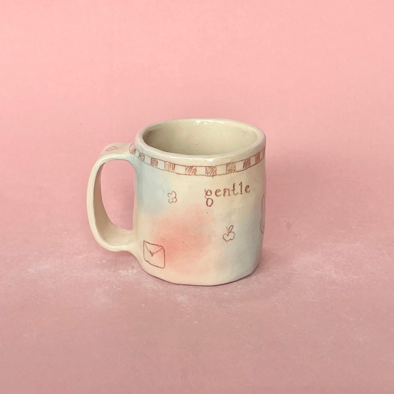 "gentle" Short Scribble Bubblegum Mug