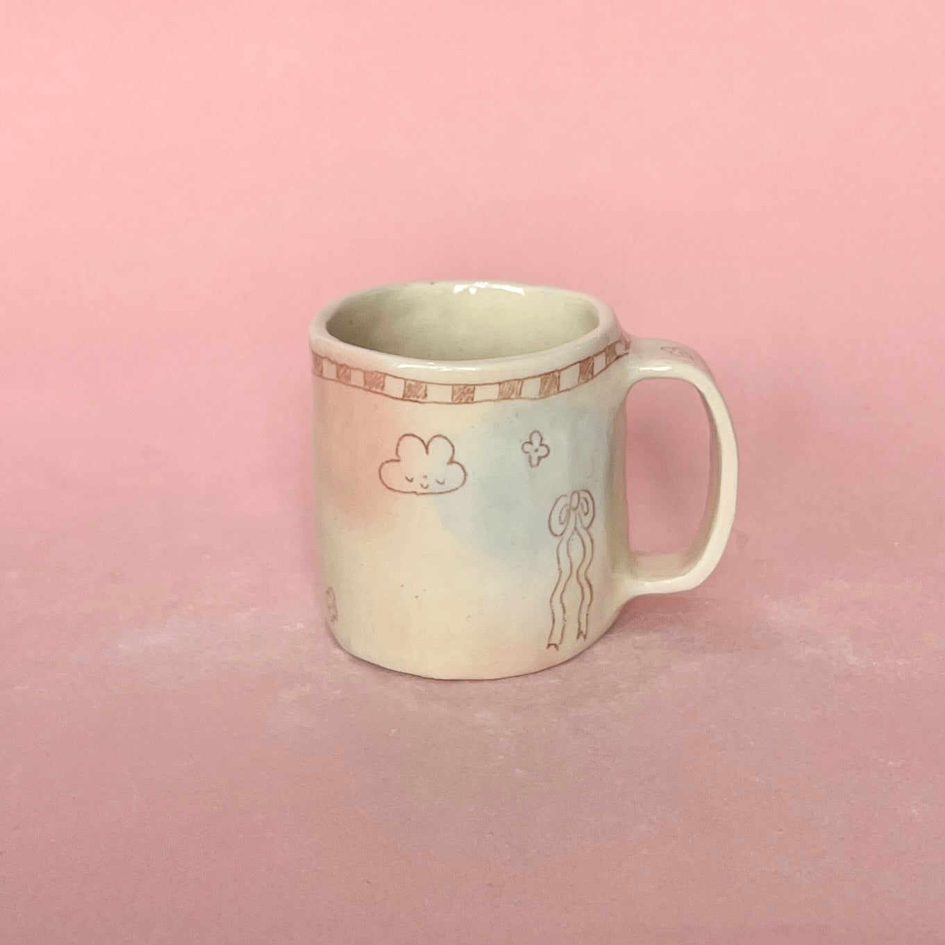 "gentle" Short Scribble Bubblegum Mug