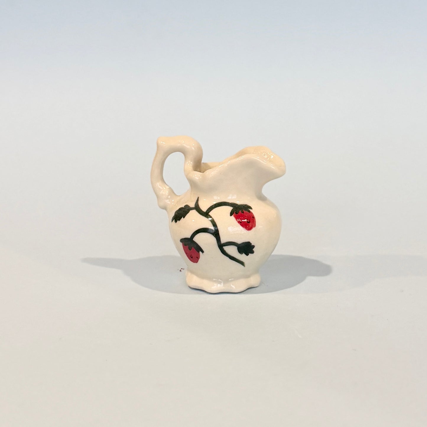 Mini Strawberry Jug [Sample]