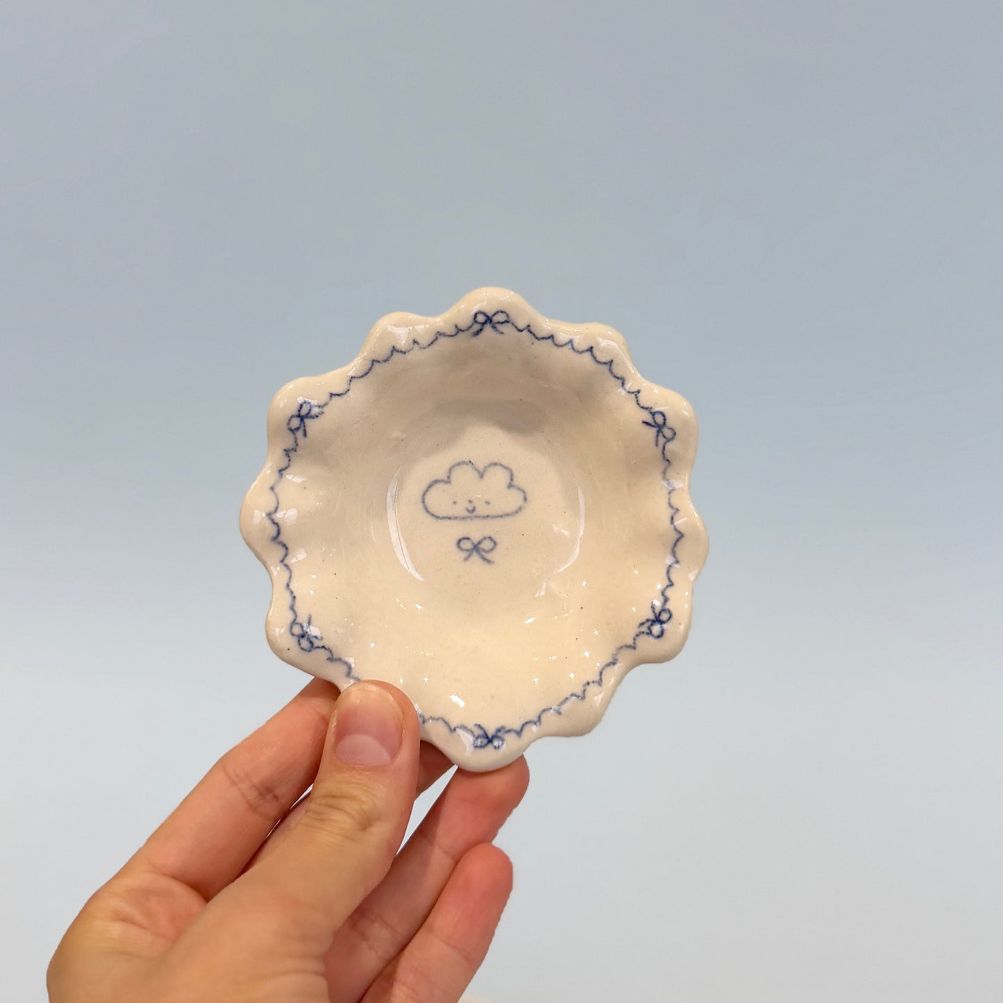 Cloud Frilly Tray [Seconds]
