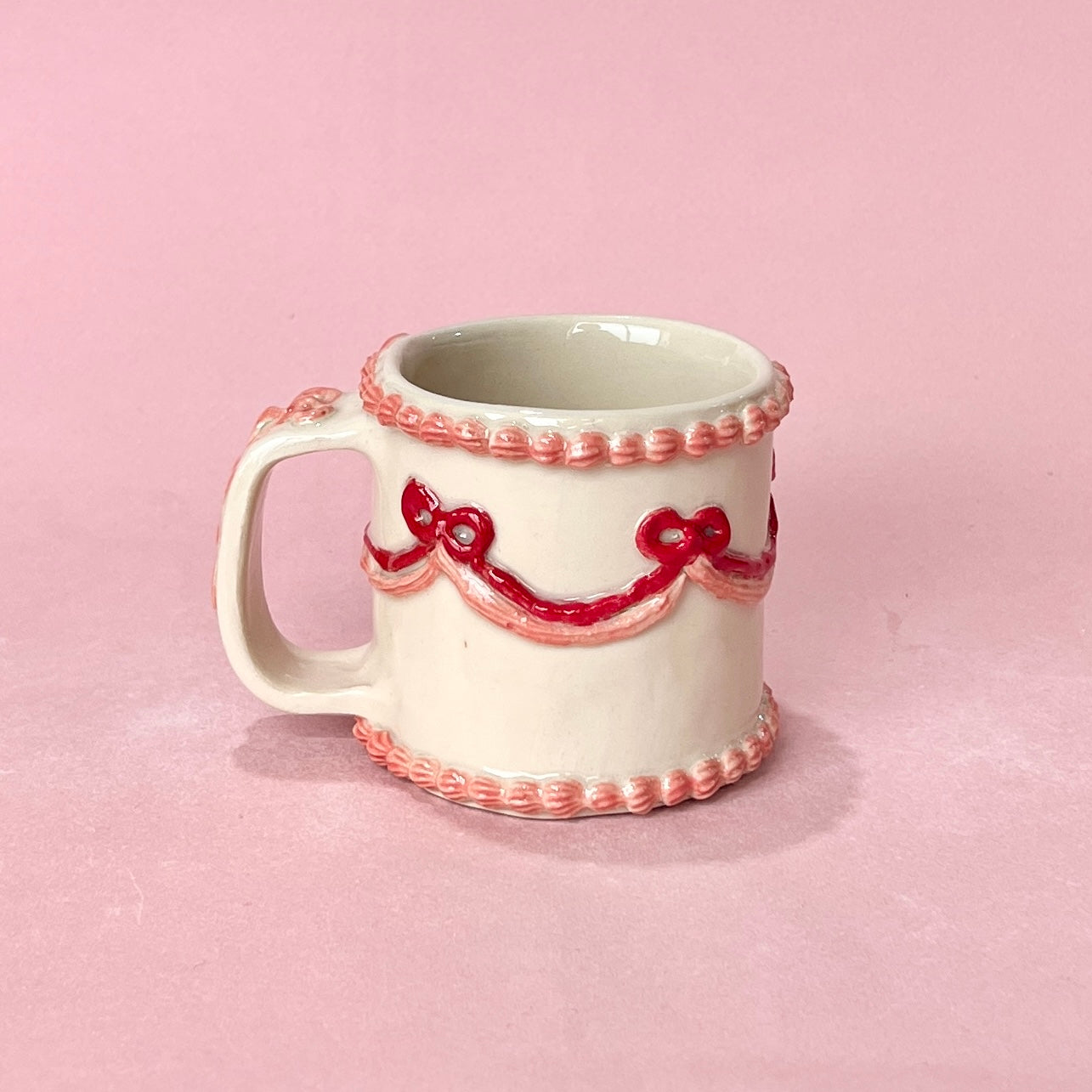 Ribbons Icing Mug