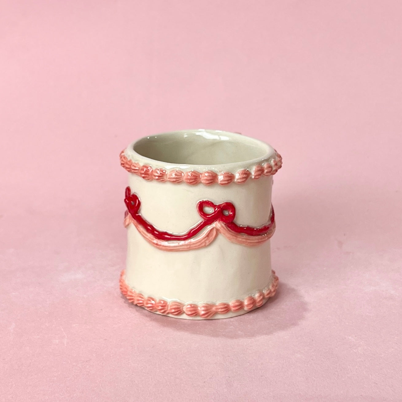 Ribbons Icing Mug