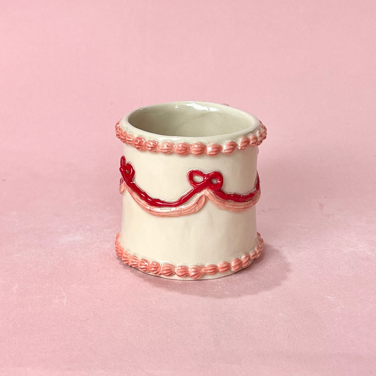 Ribbons Icing Mug