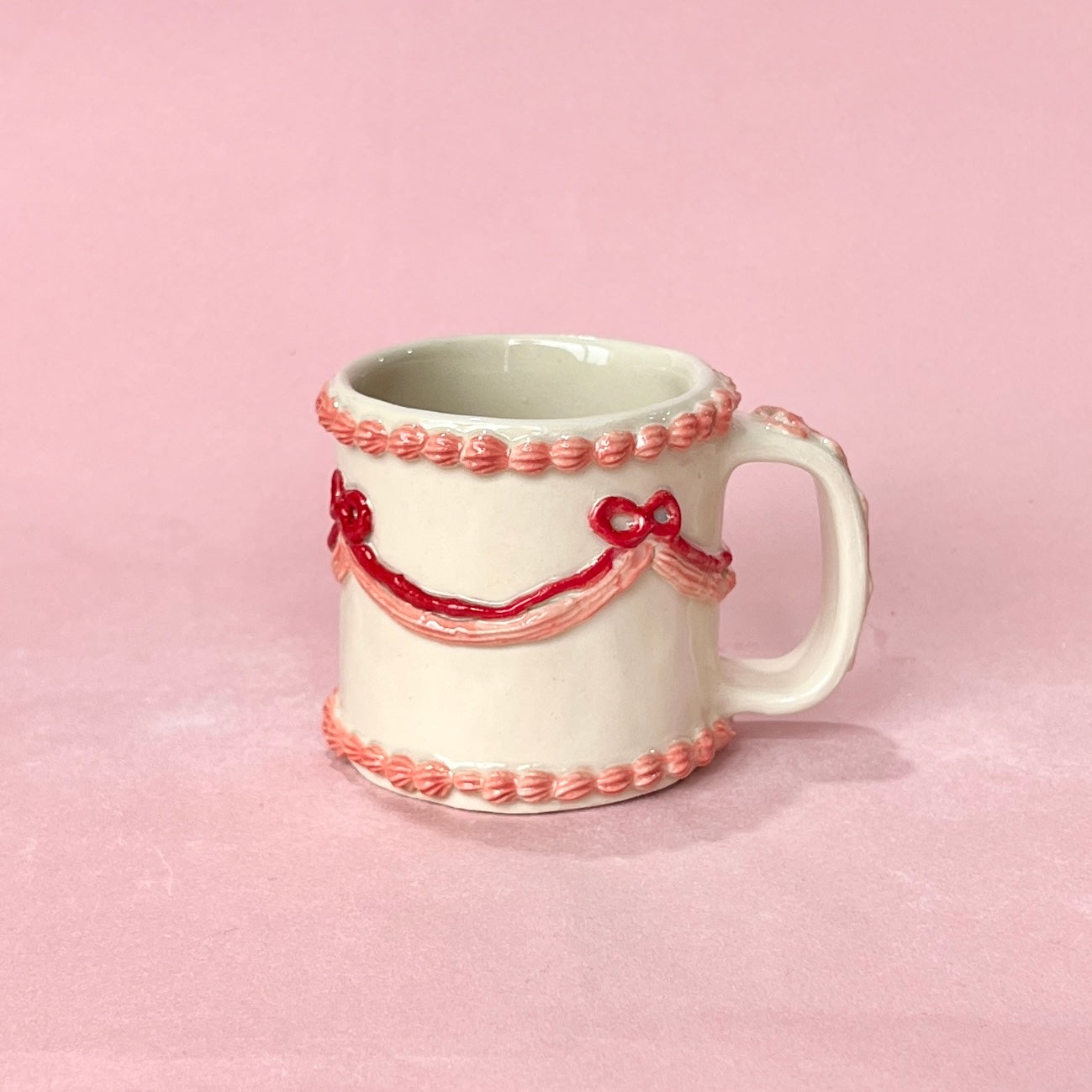 Ribbons Icing Mug