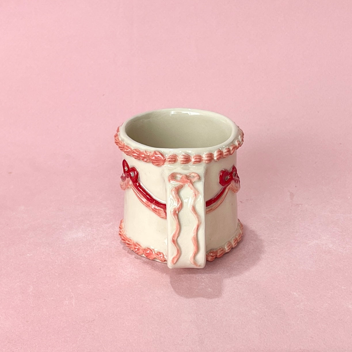 Ribbons Icing Mug