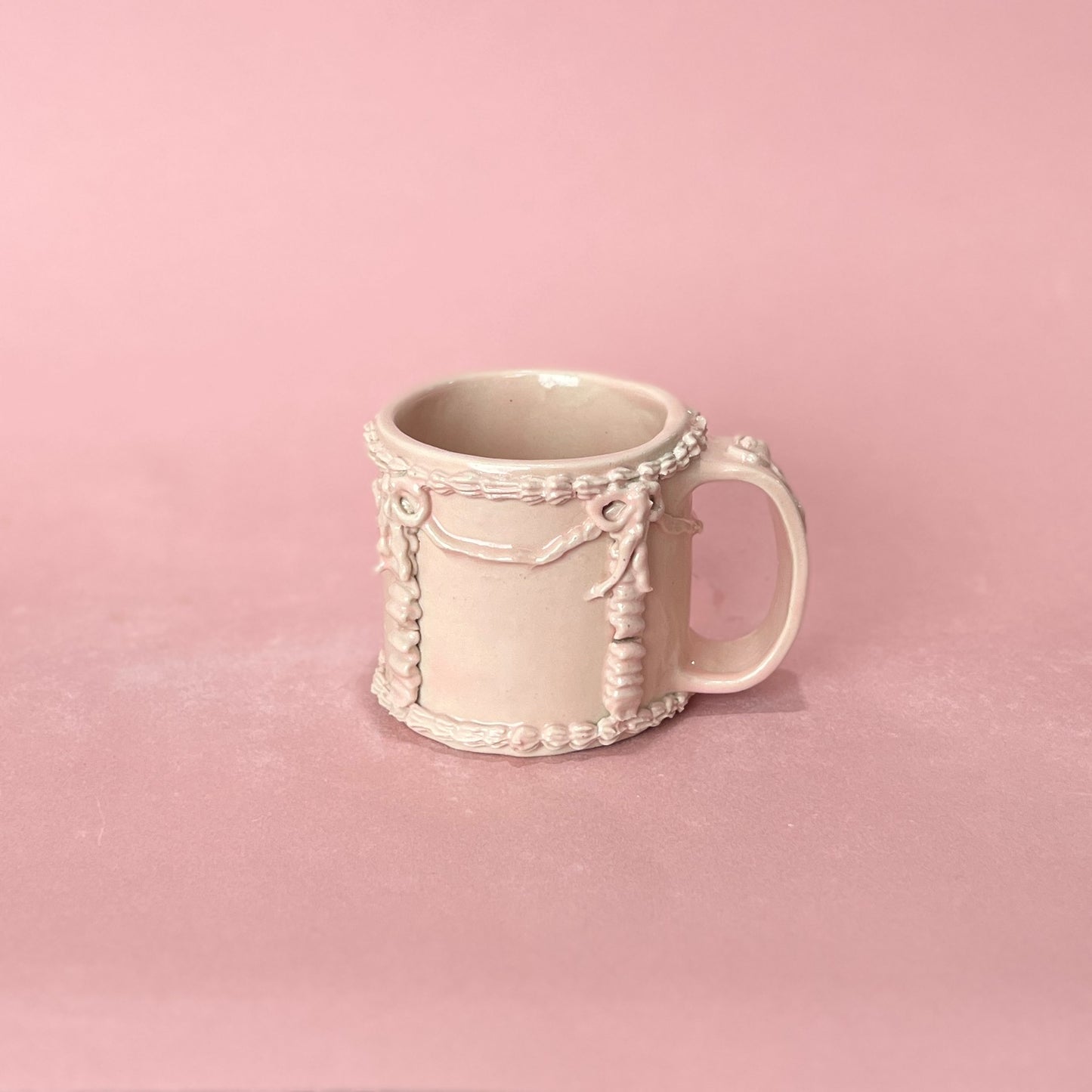 Bows Short Pink Icing Mug