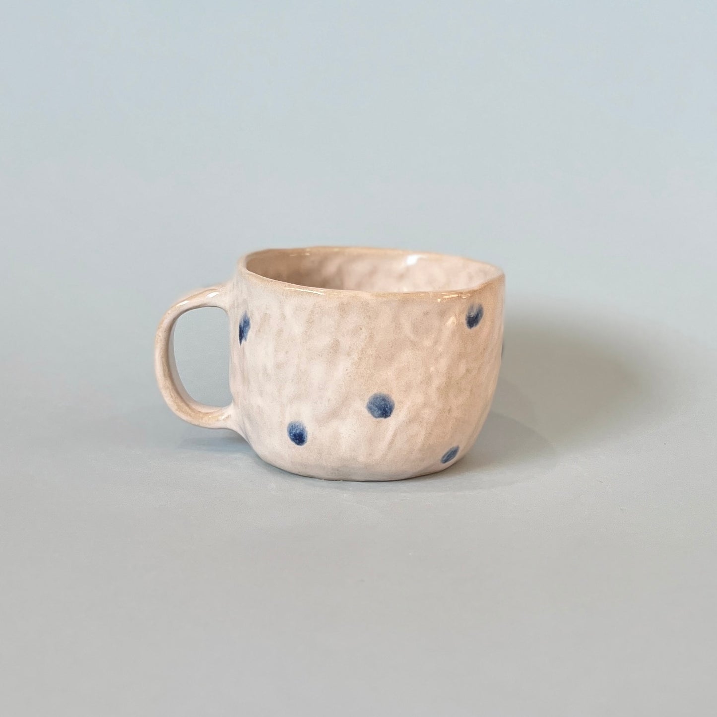 Pink and Navy Spotty Pinch Mug (SECONDS)