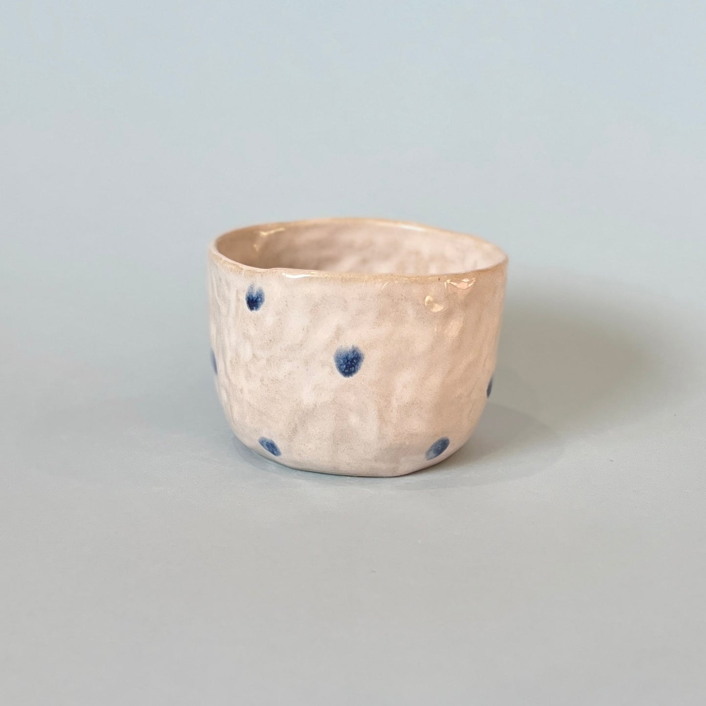 Pink and Navy Spotty Pinch Mug (SECONDS)