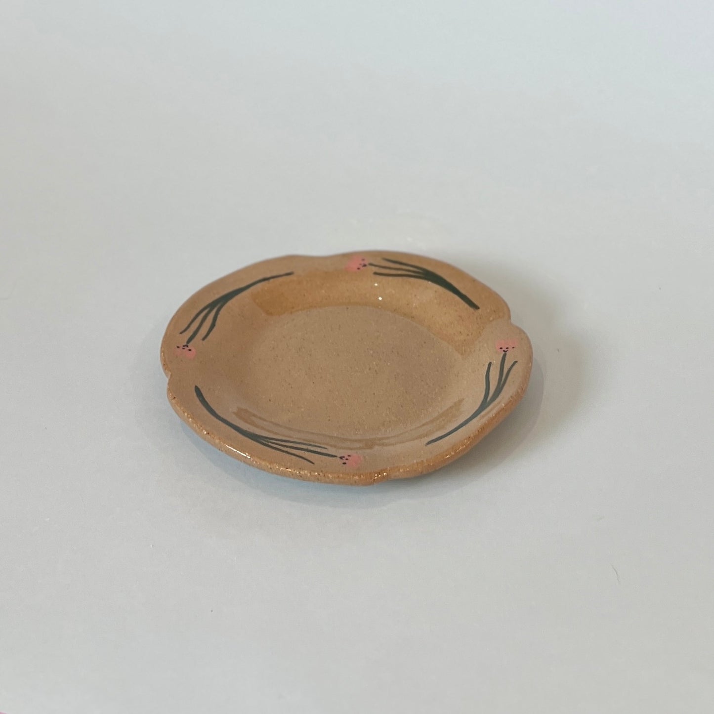 Brown Speckle Tulip Saucer