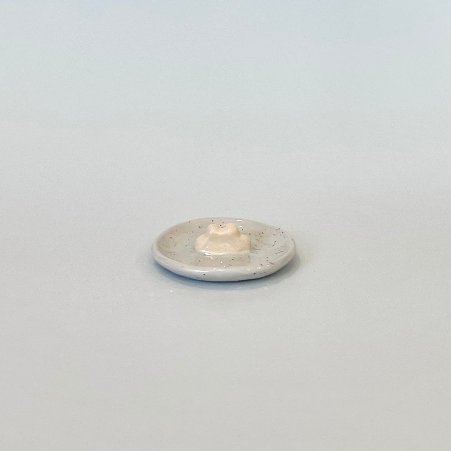 Cloud Round Incense Holder