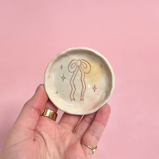 Bubblegum Scribble Bow Trinket Dish